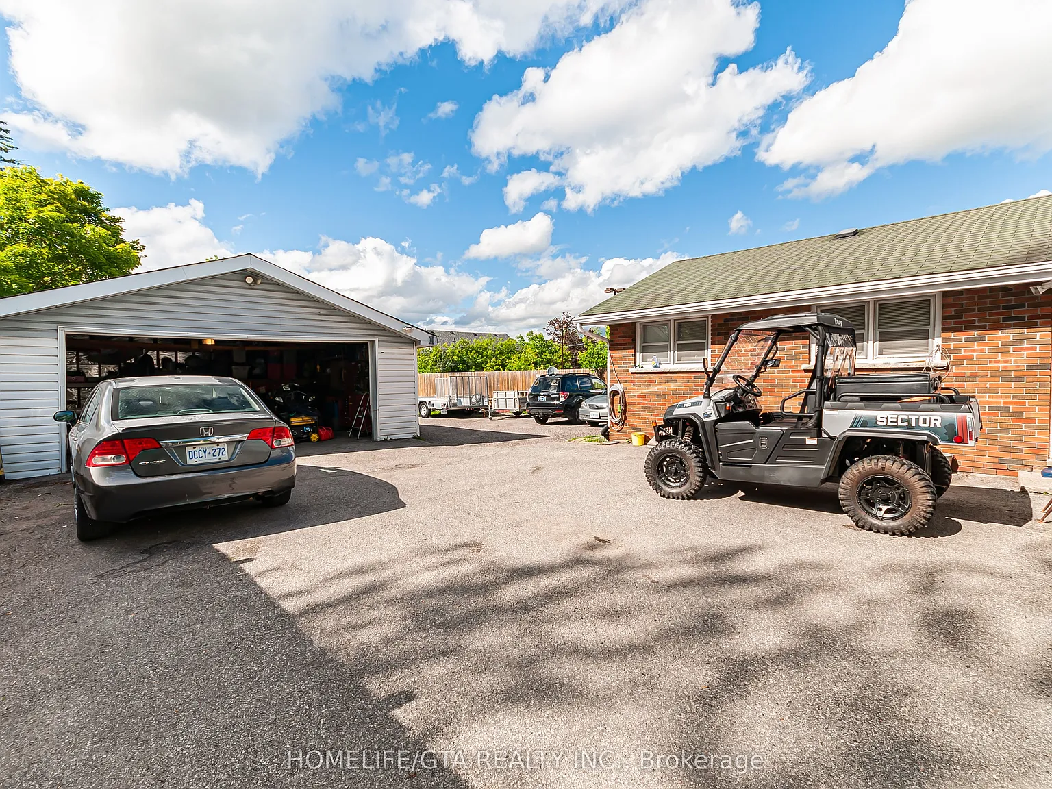2 bed, $1,900 — Photo 4