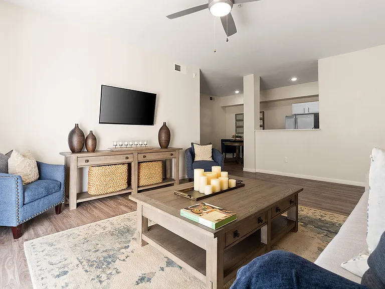 Arrowhead Landing Apartments — Photo 22