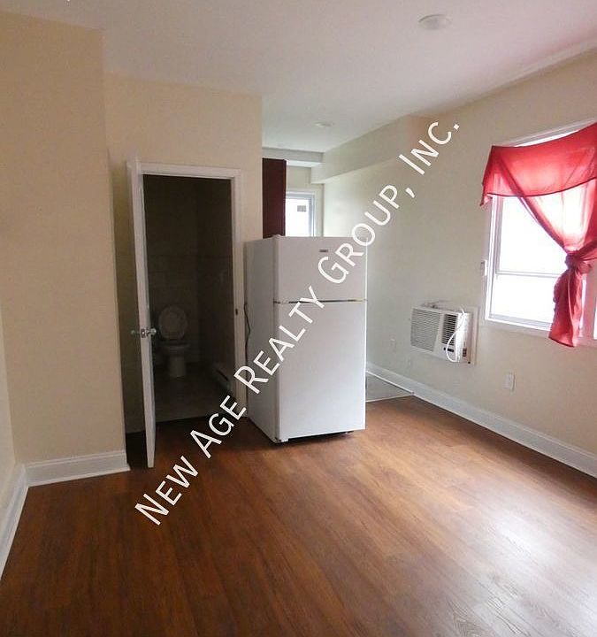 1st image of 4026 Market St Floor 3