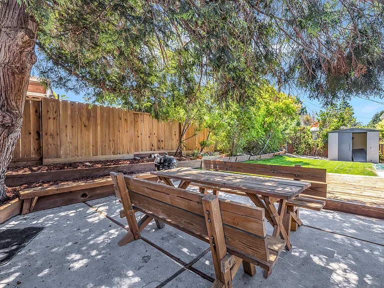 761 San Carlos Ave — Photo 29