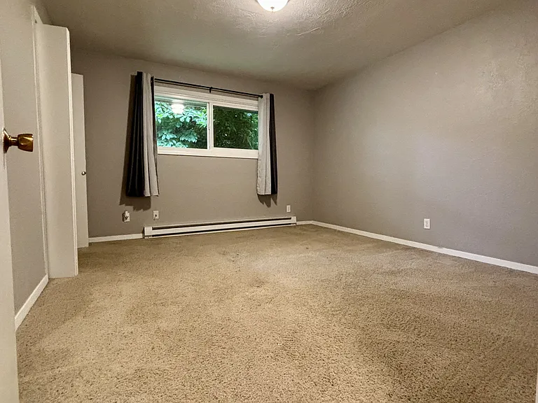 605 N Adams St — Photo 15