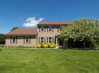 W176S8092 Joel Dr, Muskego, WI 53150