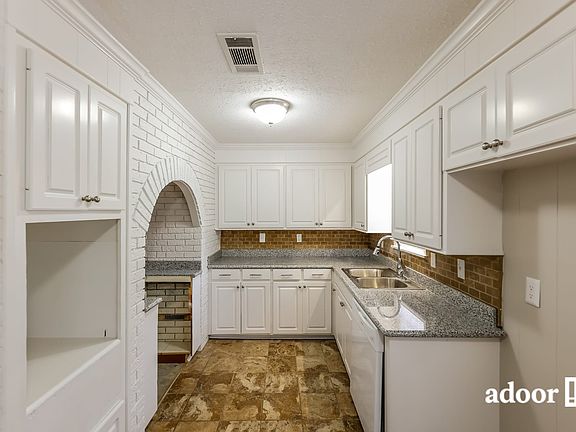 4th image of 3420 Dawn Dr