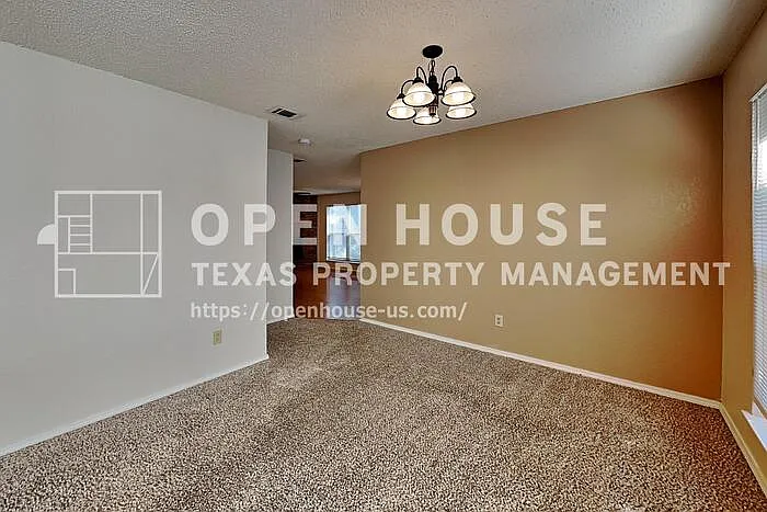 1716 Stoneway Dr — Photo 8