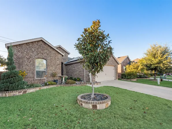 10421 Rising Knoll Ln, Fort Worth, TX 76131