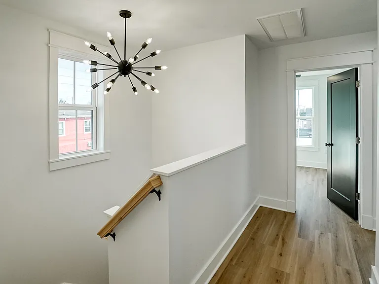 901 Commerce St #1 — Photo 22