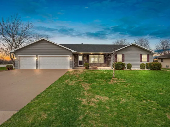 103 Norman Ln, Wrightstown, WI 54180