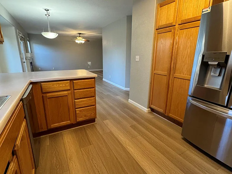 3255 E 105th Pl — Photo 8