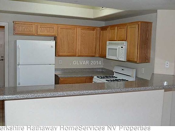 4th image of 5855 Valley Dr Unit 1018