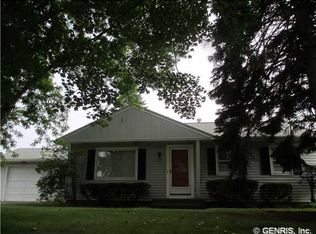 235 Sandalwood Dr, Rochester, NY 14616