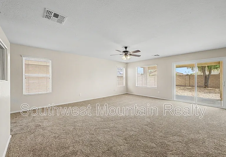 1399 E Saguaro Trl — Photo 4