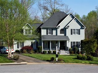 11906 Penny Bridge Dr, Midlothian, VA 23112