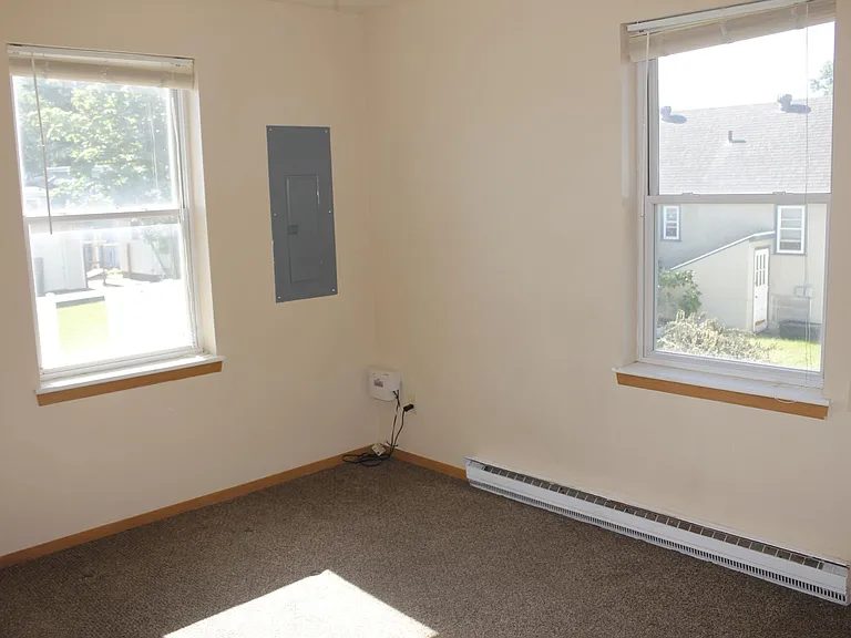 512 13th Ave — Photo 10
