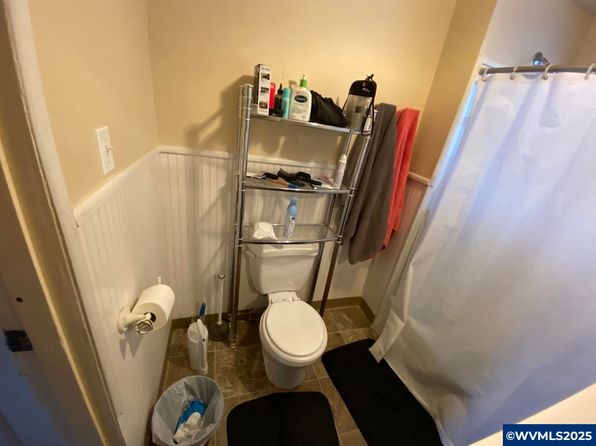 salem-oregon-80487815 picture