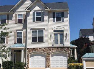 43512 Jubilee St, Chantilly, VA 20152