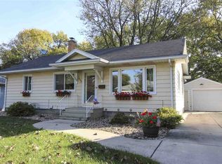 1409 Vermont St, Waterloo, IA 50702