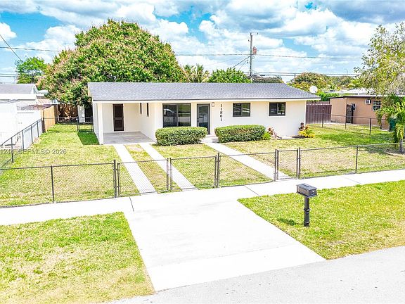 3rd image of 11861 SW 185th Ter