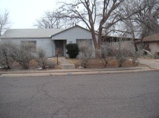 708 NE 4th Pl, Andrews, TX 79714