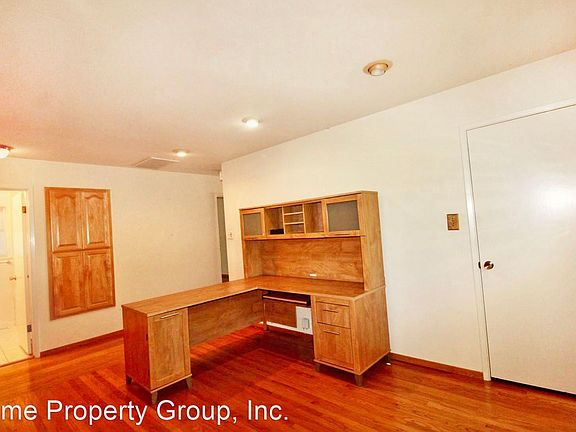 5th image of 2660 Marineview Dr