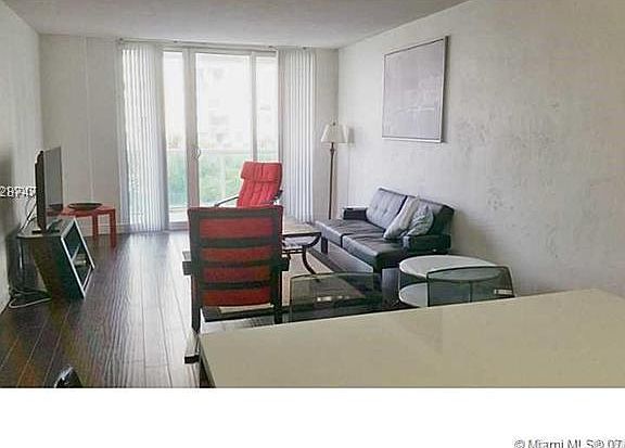 5th image of 19380 Collins Ave #U401