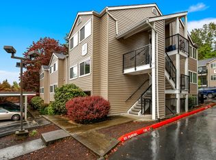 12040 100th Ave NE APT J102, Kirkland, WA 98034