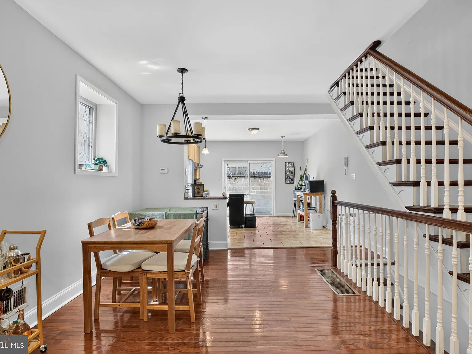 2 bed, 1082 sqft, $2,795 — Photo 4