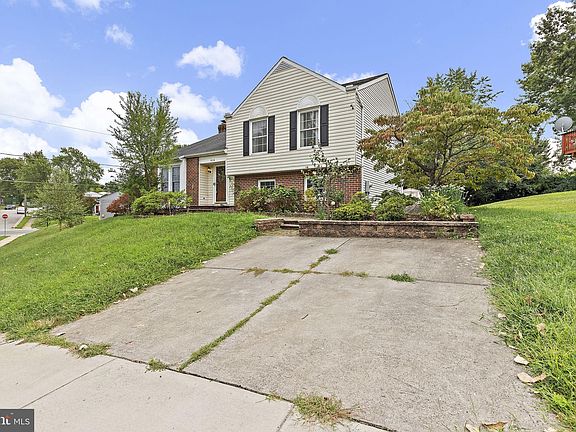 3rd image of 1514 Melton Rd
