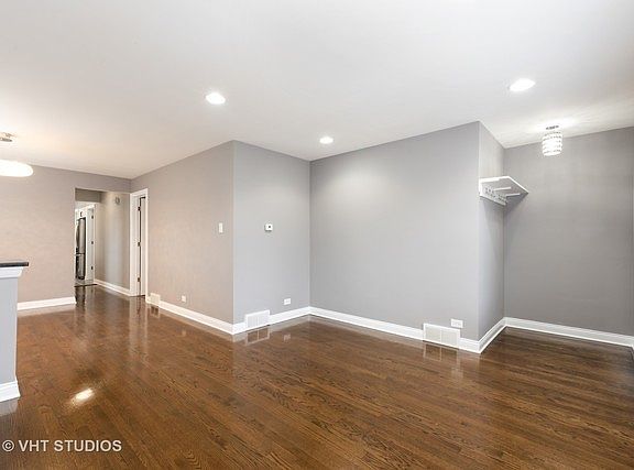 2nd image of 8001 S South Shore Dr