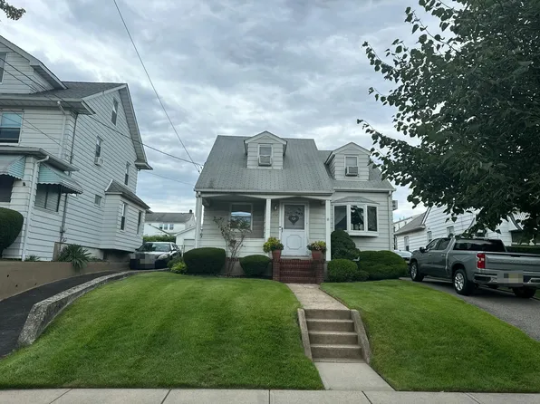 172 Luddington Ave, Clifton, NJ 07011