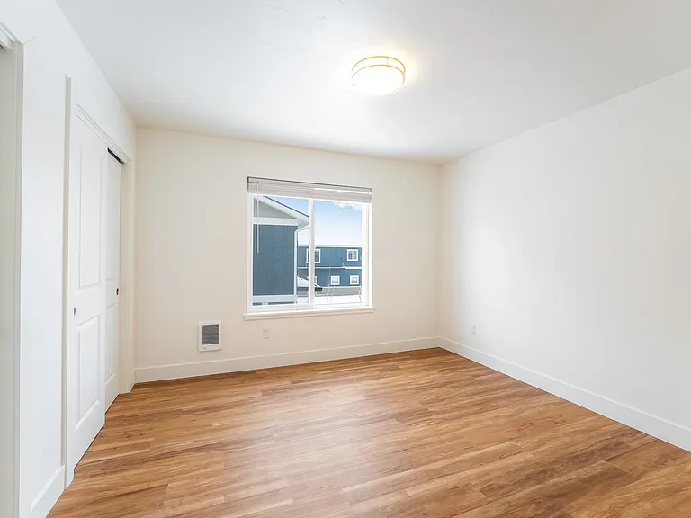 Silver Star Apartments — Photo 28