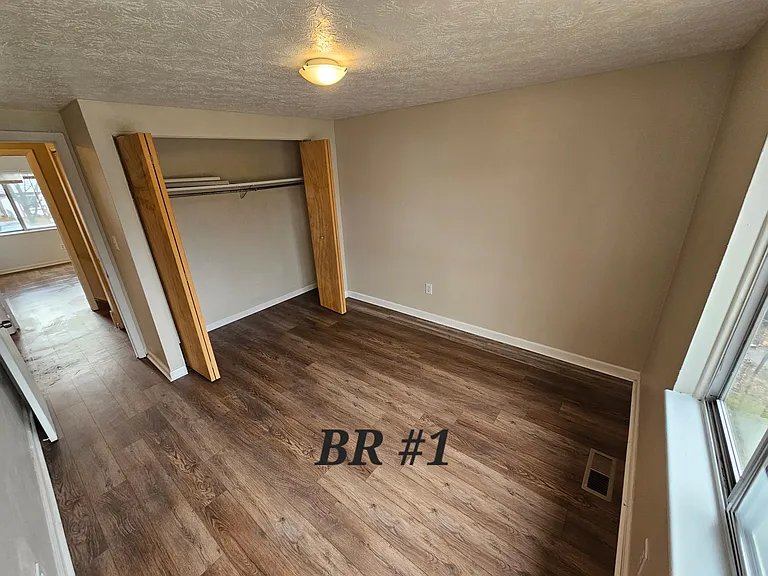 9432 Mount Auburn Ave #17 — Photo 3