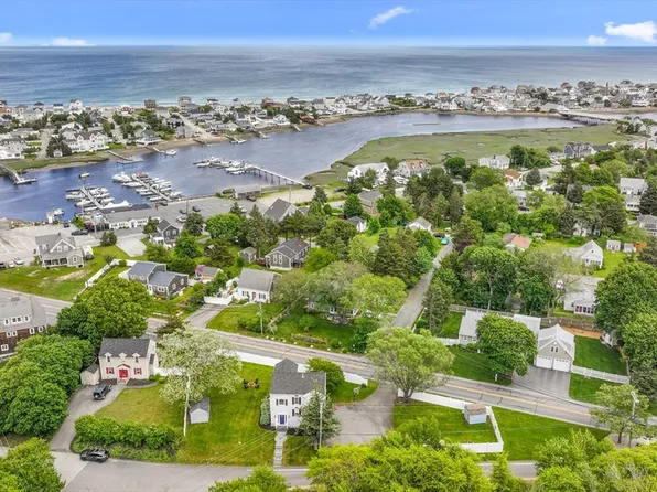 1137 Ferry St, Marshfield, MA 02050