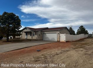 121 W Blakeland Dr, Pueblo West, CO 81007