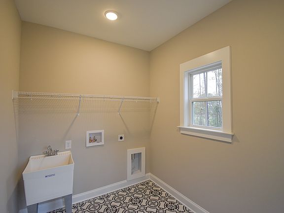 This photo represents a previous build.