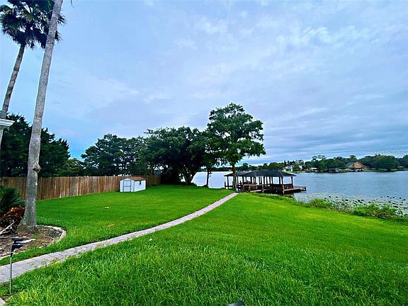 5th image of 7732 Waunatta Ct