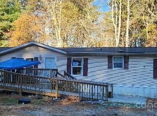 133 Ramey Hill Rd, Lake Toxaway, NC 28747