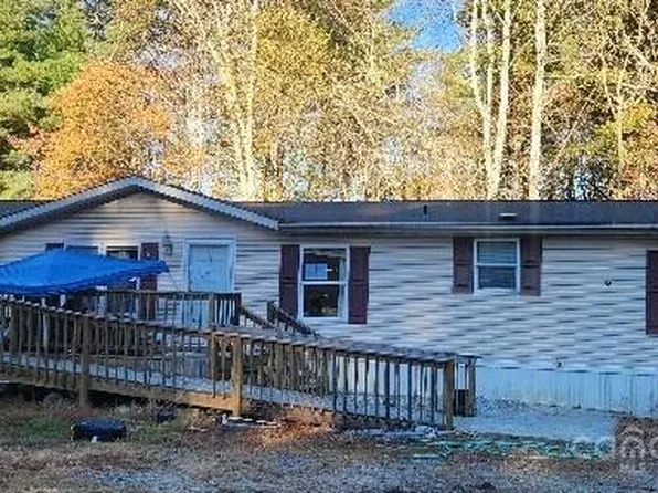 133 Ramey Hill Rd, Lake Toxaway, NC 28747