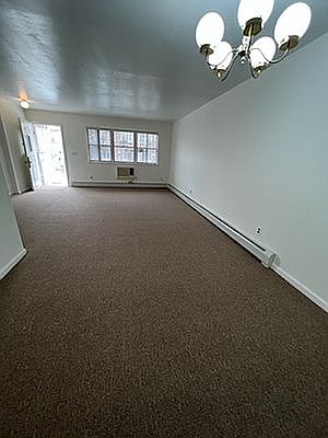 4th image of 1031 41st St #1