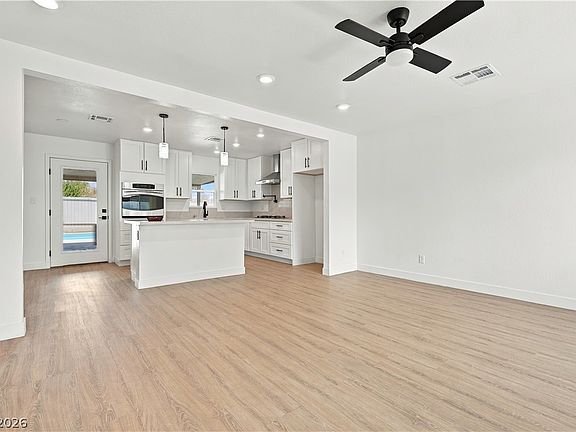 5th image of 1217 Vaughn St