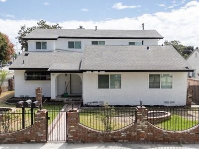 10 W Trafford St, Long Beach, CA, 90805