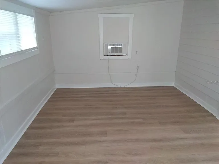 2609 4th St S #2 — Photo 3