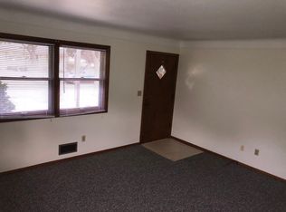 1669 Dieter St, Saint Paul, MN 55106