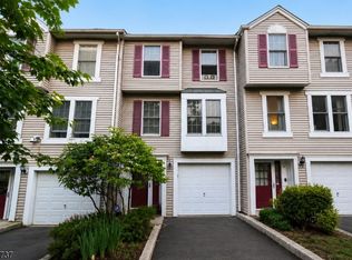 82 Tiffany Blvd, Newark, NJ 07104