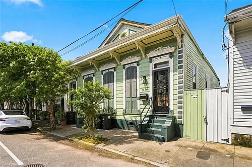 1418 Saint Bernard Ave Photo 1