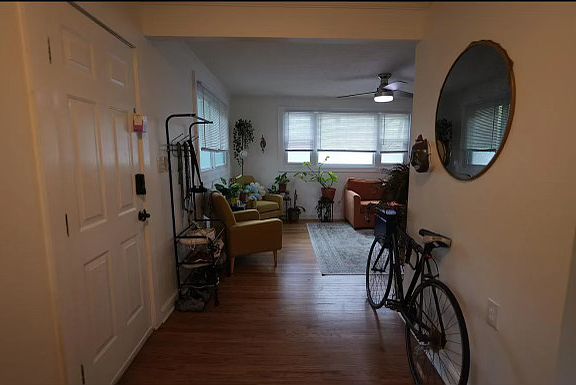 5th image of 4425 Holmes Ave APT A