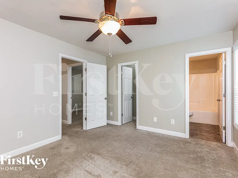 5810 Sycamore Glen Rd — Photo 9