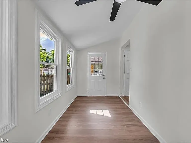3716 Bader Ave — Photo 1