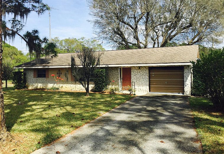 1st image of 347 Bottlebrush Ave