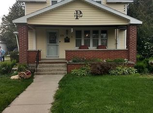 179 S State St, Sparta, MI 49345