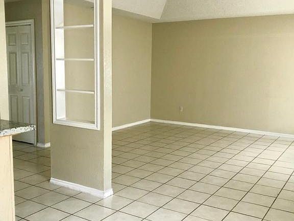 3rd image of 1901 S 38th St APT 15